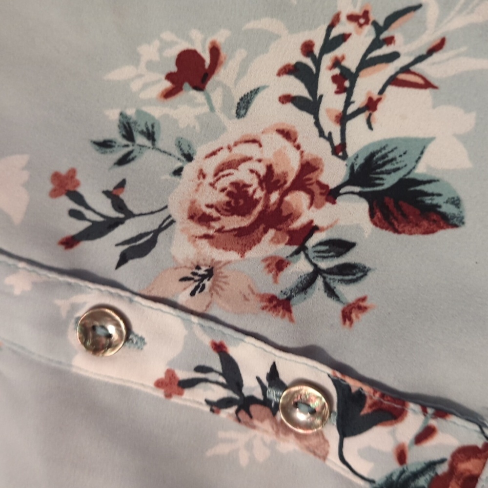 Torrid Georgette Blue Floral Top - Picture 3 of 5